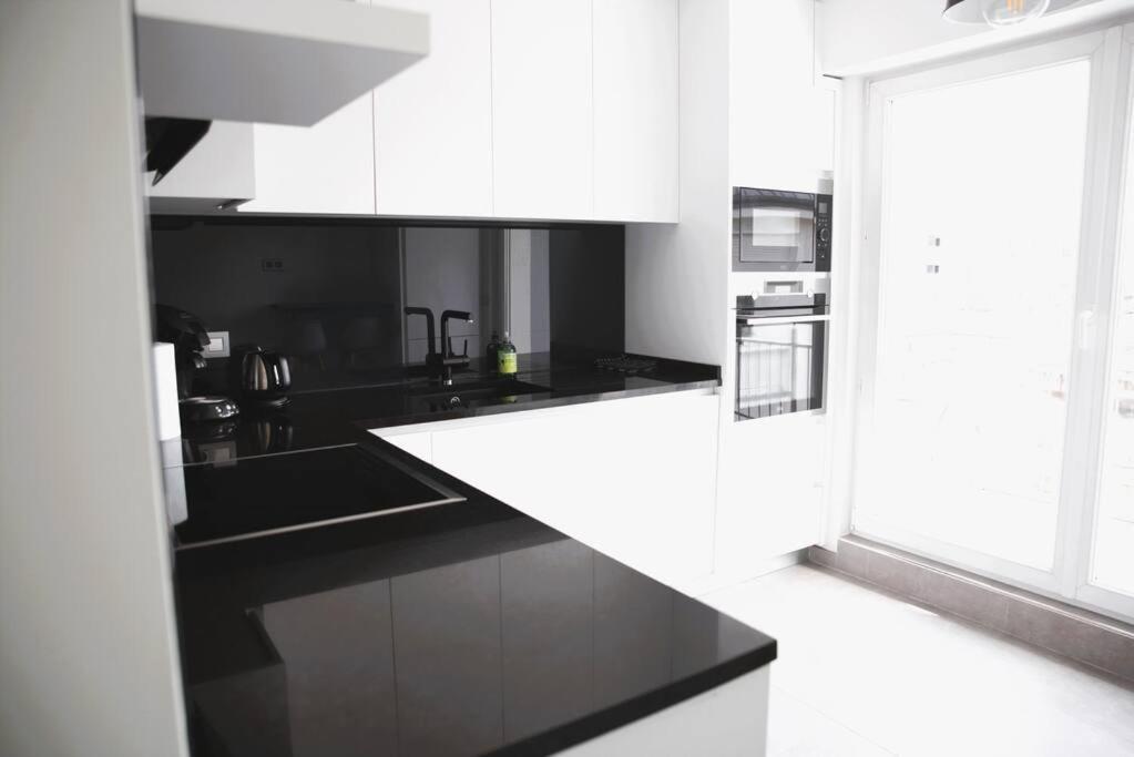 Charming Modern 2 Bedroom Apartment Alzingen Bagian luar foto